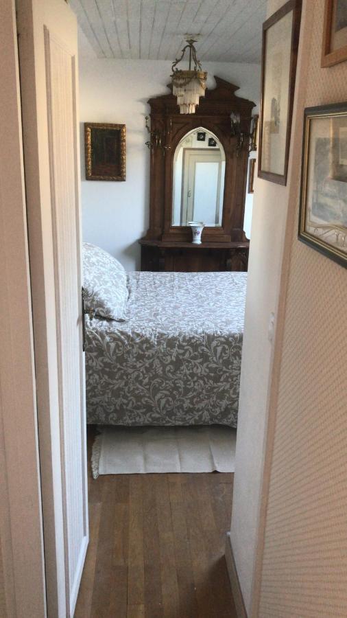 サルブリ Les Garconnieres De Sologne Bed & Breakfast エクステリア 写真