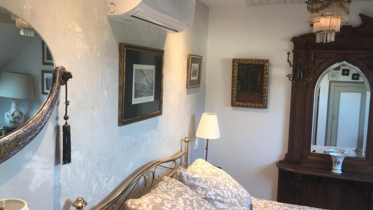 サルブリ Les Garconnieres De Sologne Bed & Breakfast エクステリア 写真