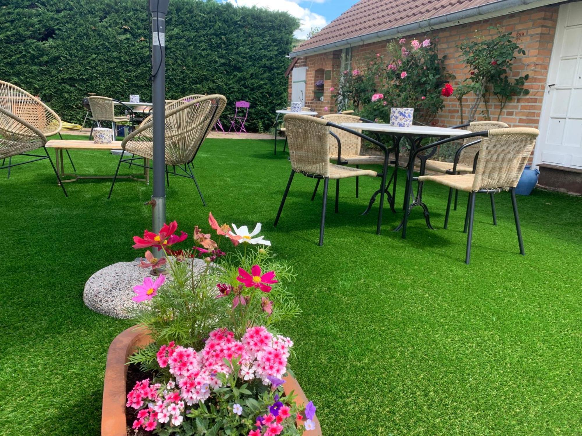 サルブリ Les Garconnieres De Sologne Bed & Breakfast エクステリア 写真