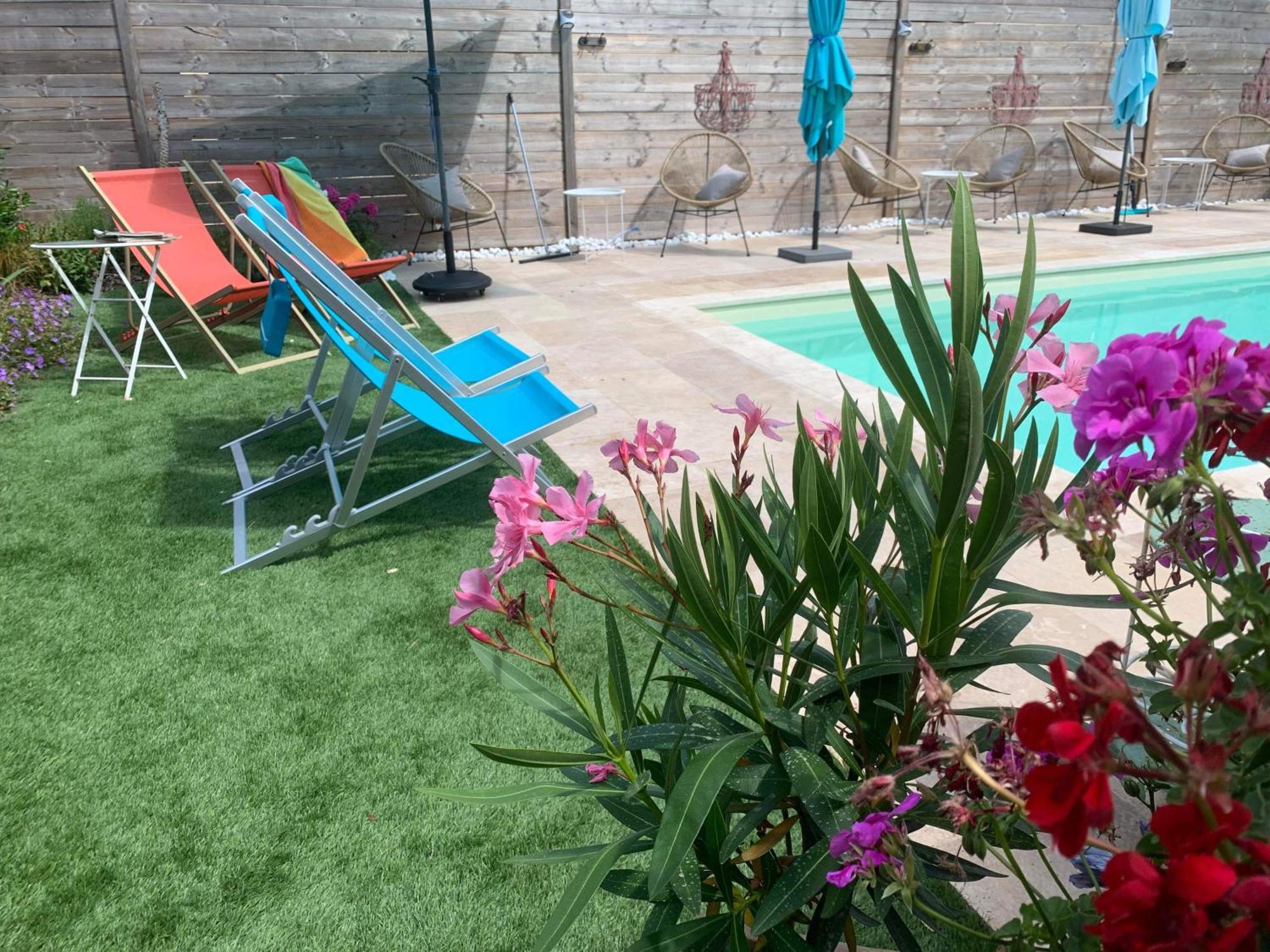 サルブリ Les Garconnieres De Sologne Bed & Breakfast エクステリア 写真