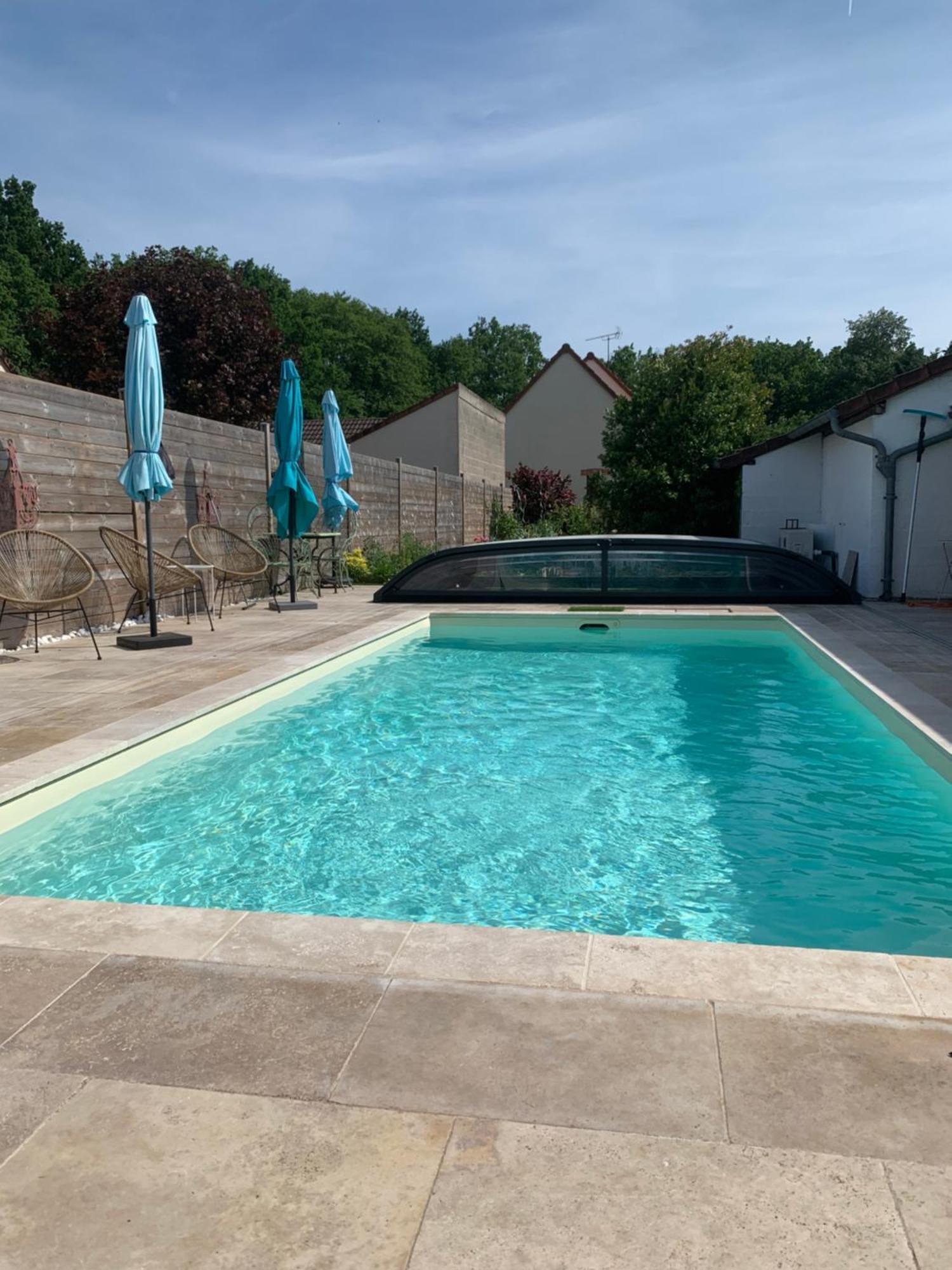 サルブリ Les Garconnieres De Sologne Bed & Breakfast エクステリア 写真